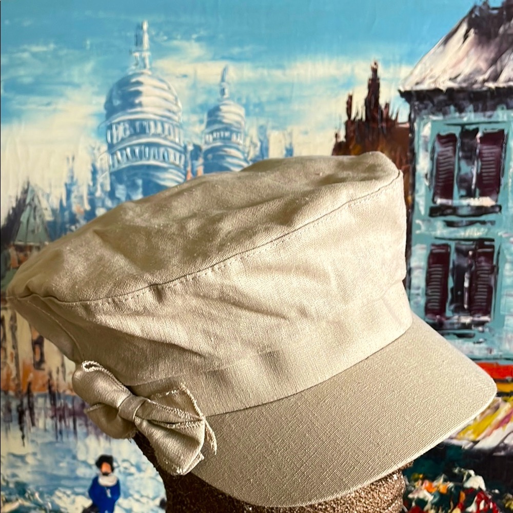 NWT August Accessories Linen Blend Taupe Conductors Cap Chic Bow Accent